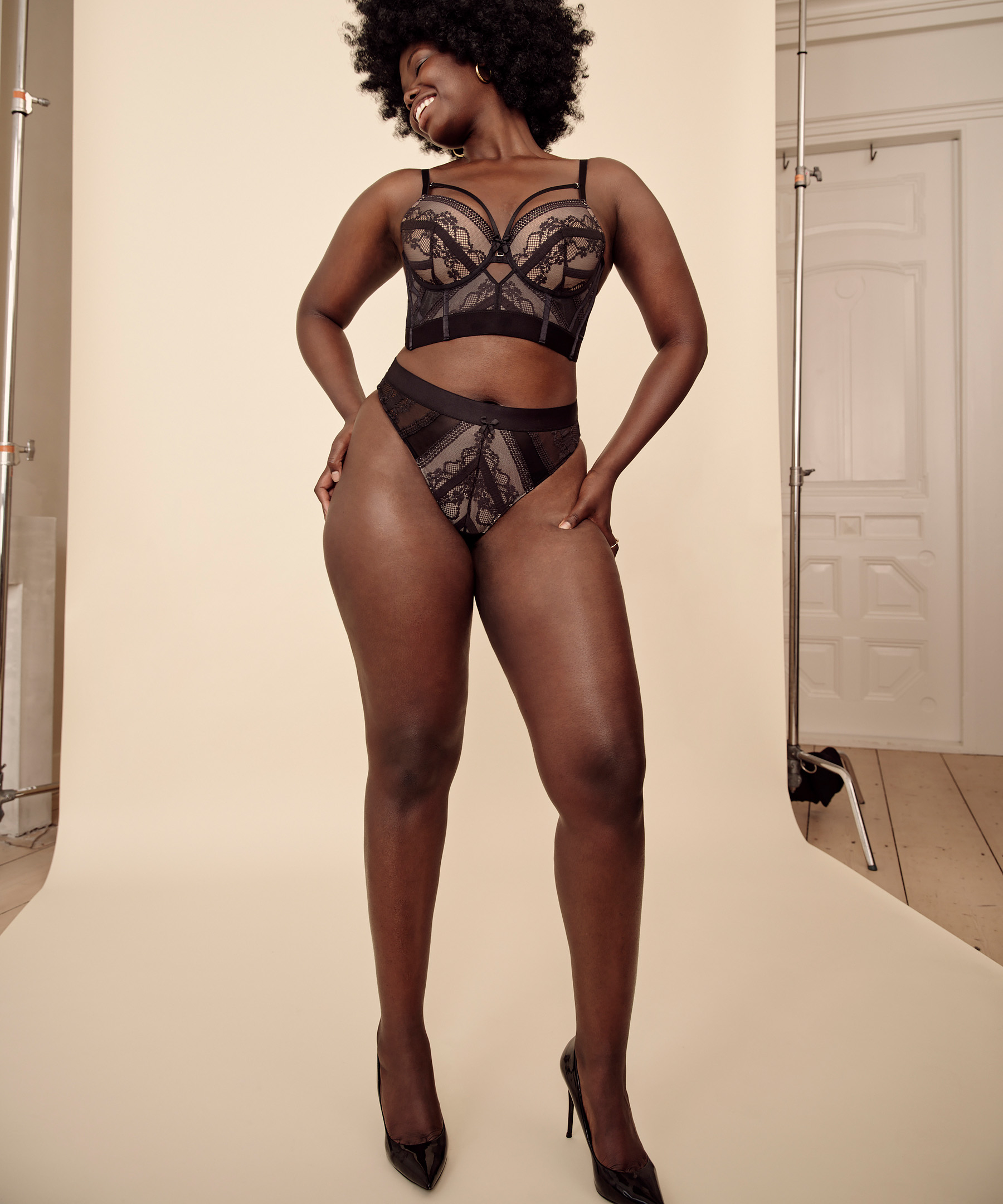 Formstøbt longline bøjle-bh Cleo, Sort, main