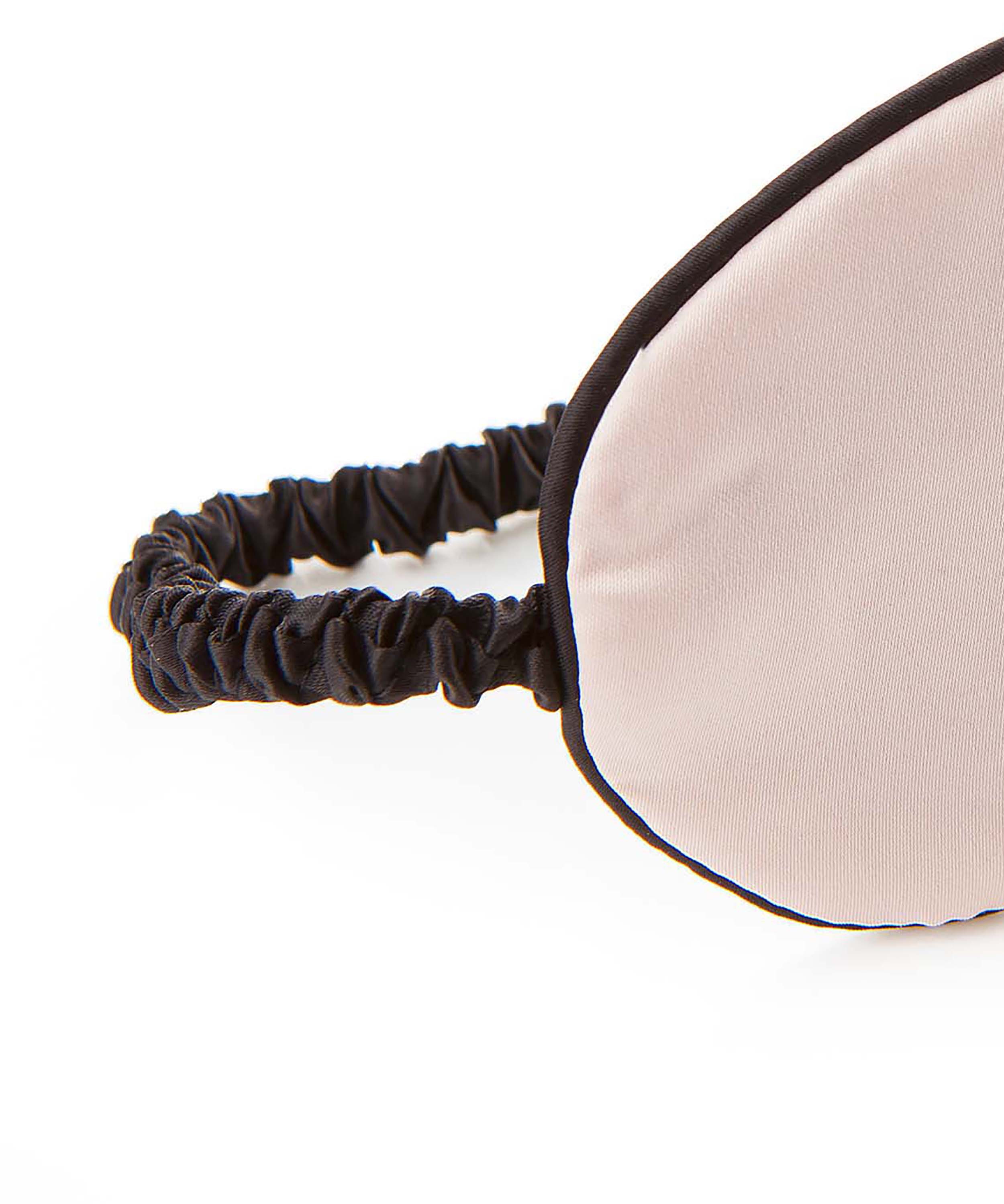 sovemaske, Sort, main