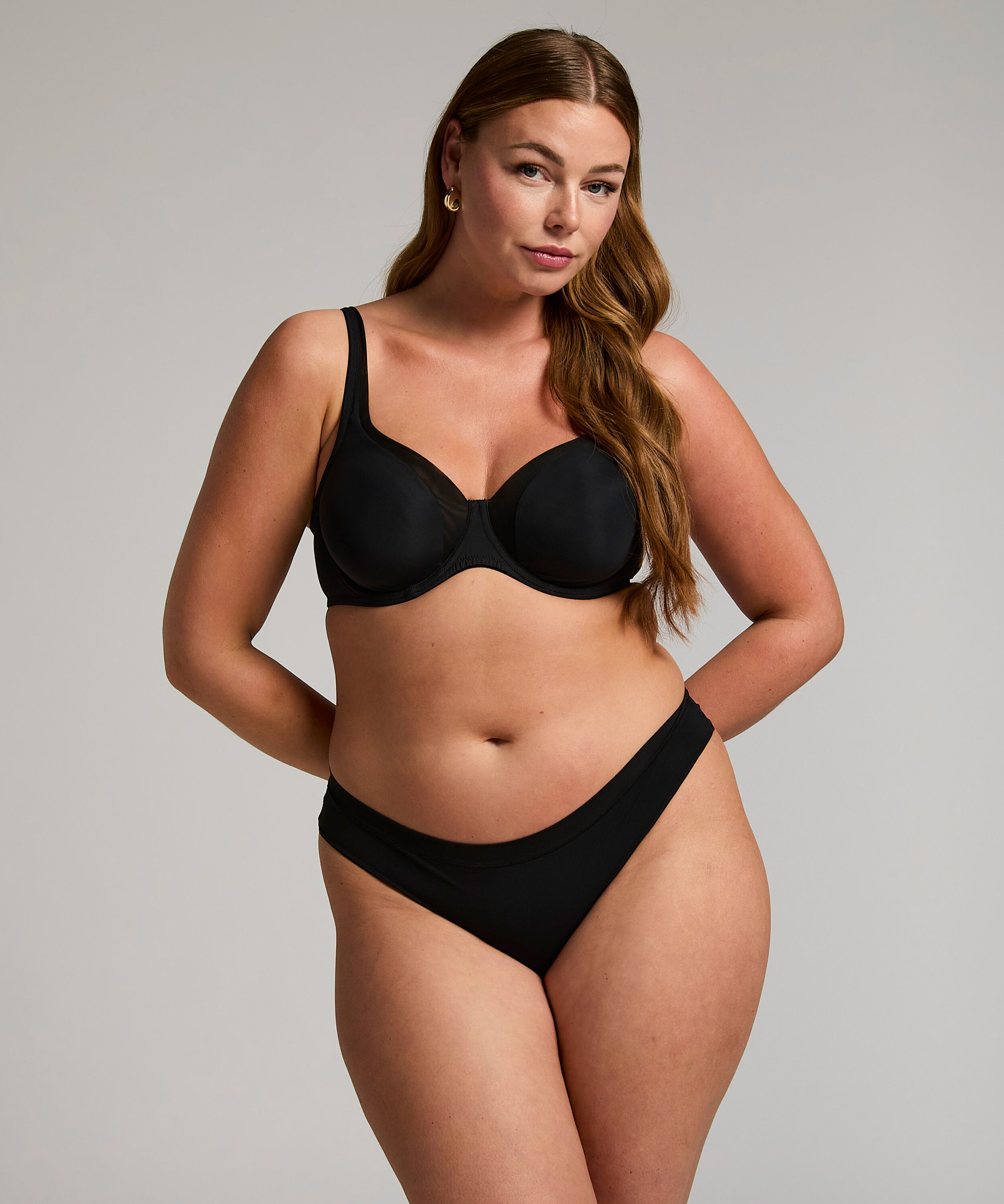 Brasiliansk trusse Mesh, Sort