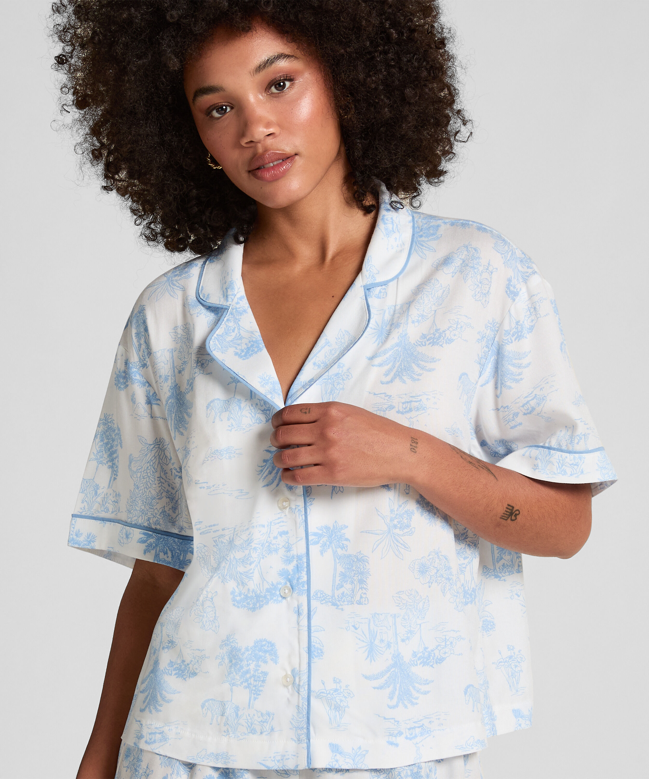 Vævet jakke med korte ærmer