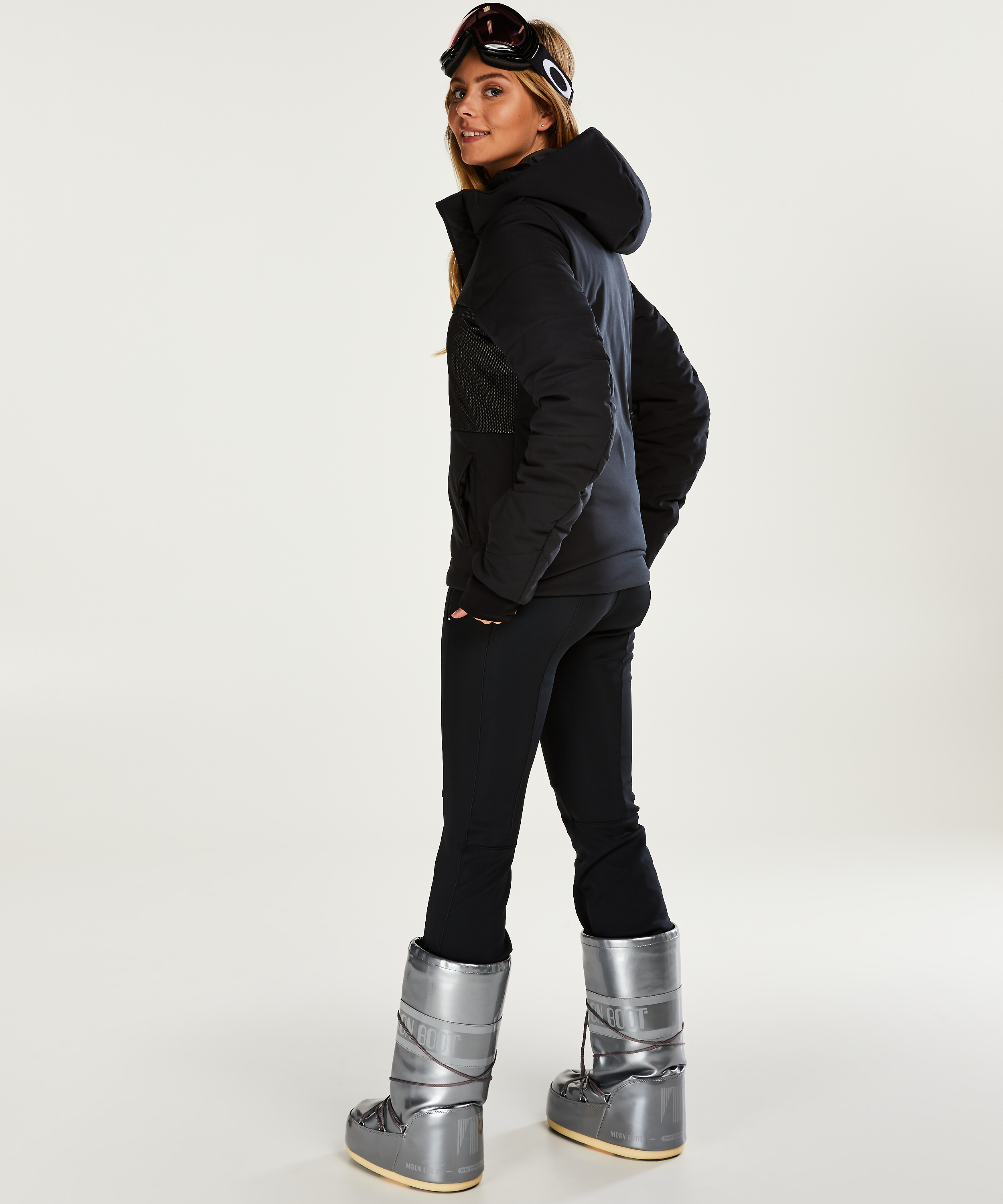 HKMX skibukser, Sort, main