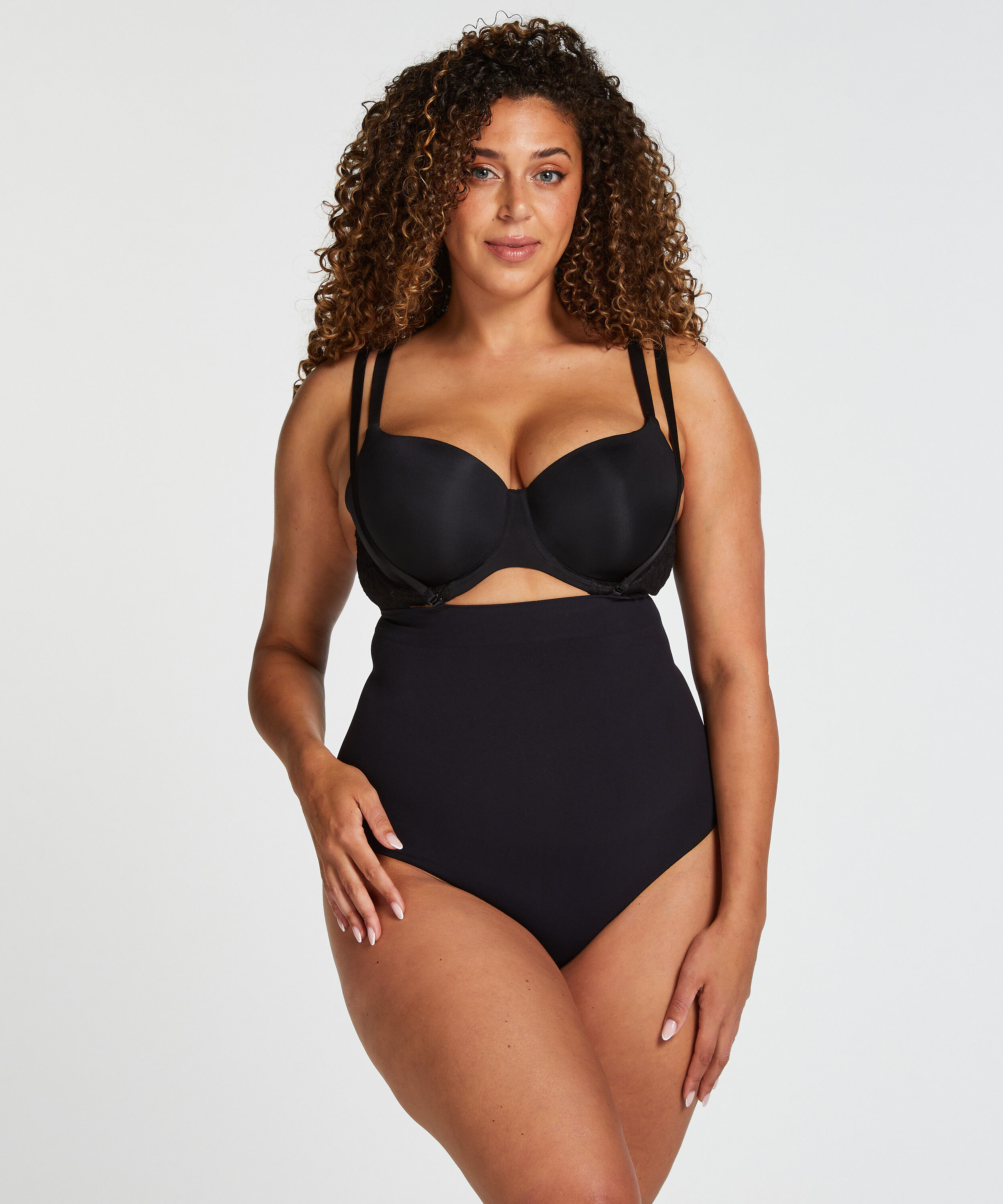 S&oslash;ml&oslash;s g-streng, Sort