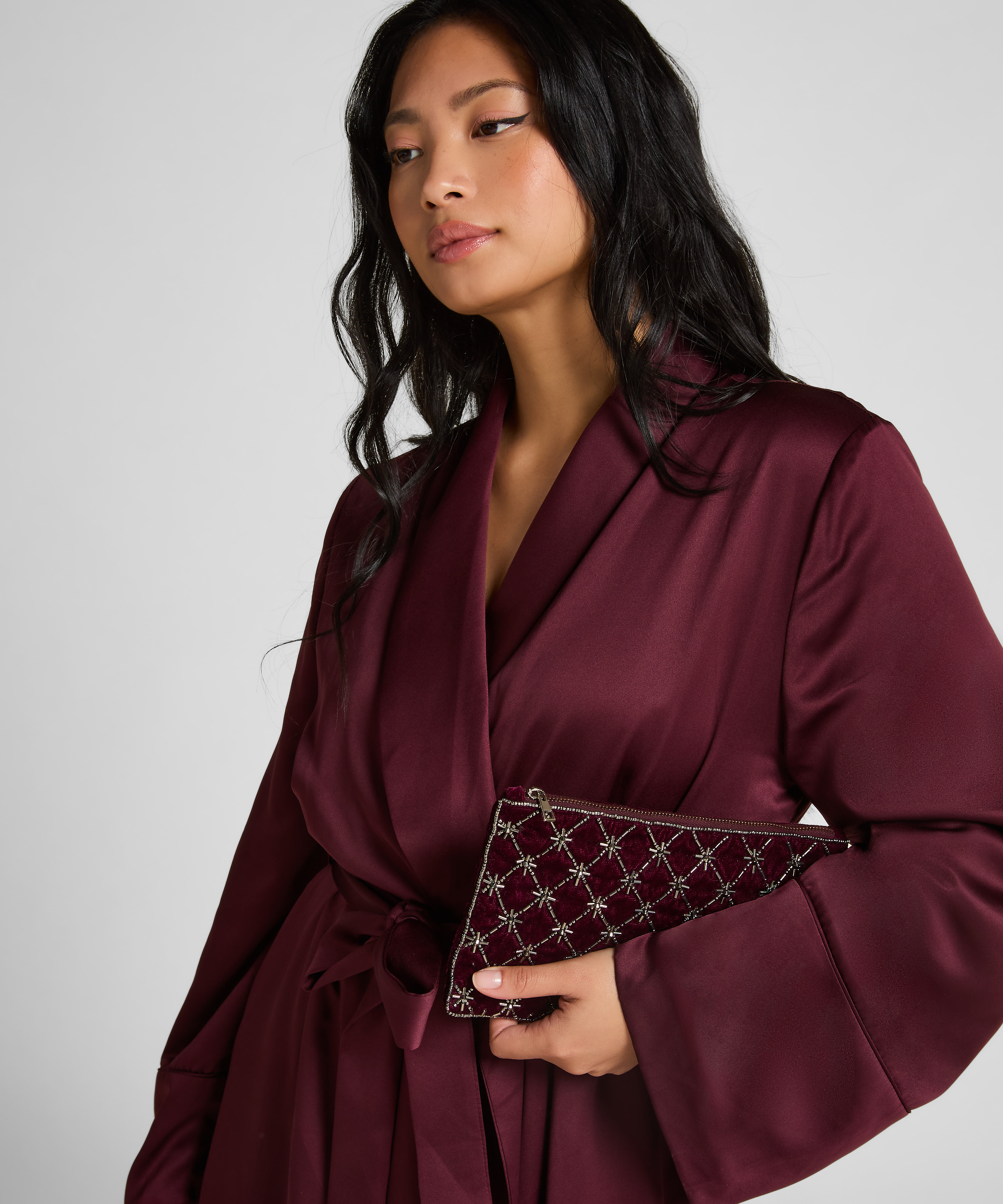 Foret pose, Lilla, main