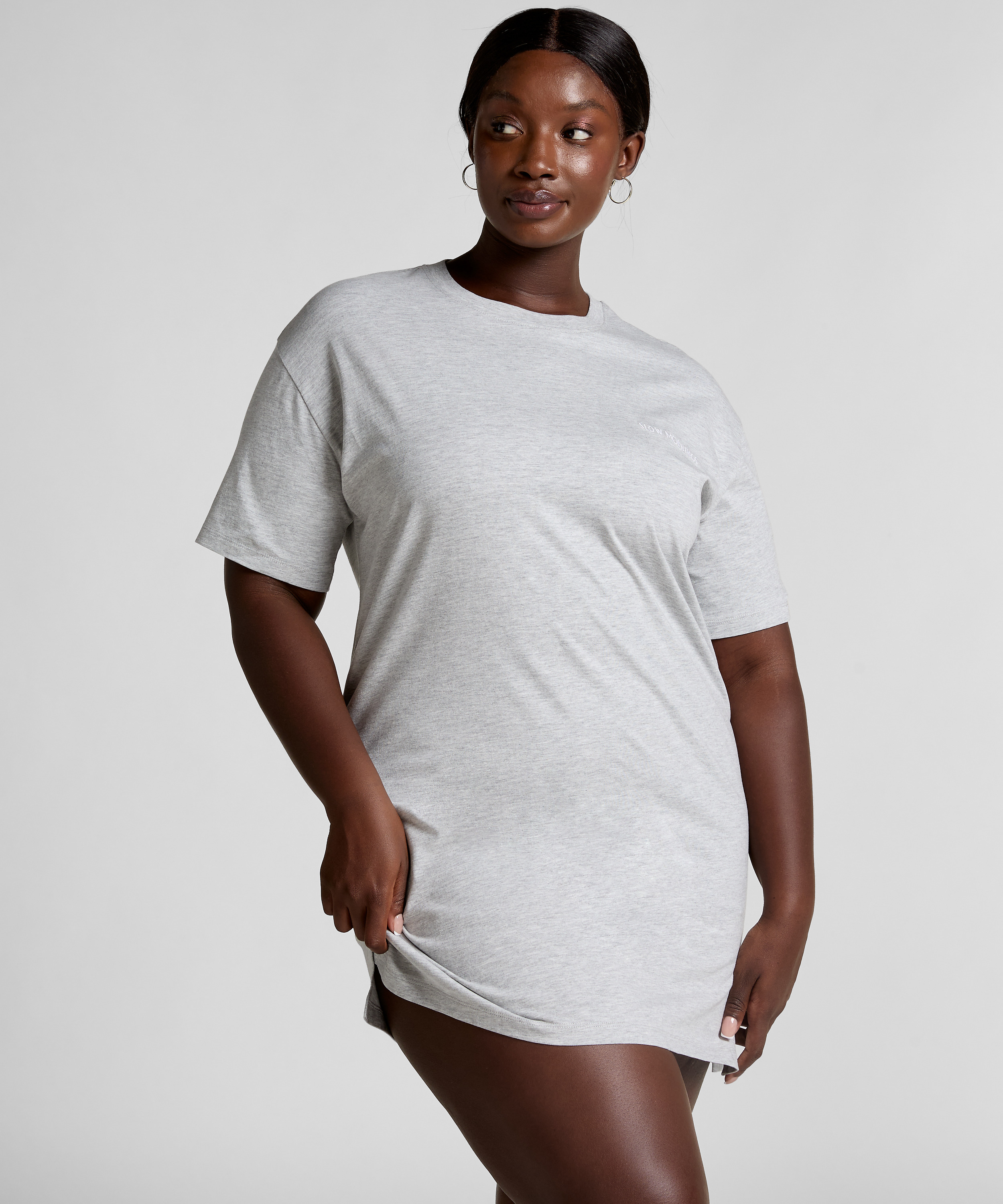 Natkjole, Gr&aring;, main