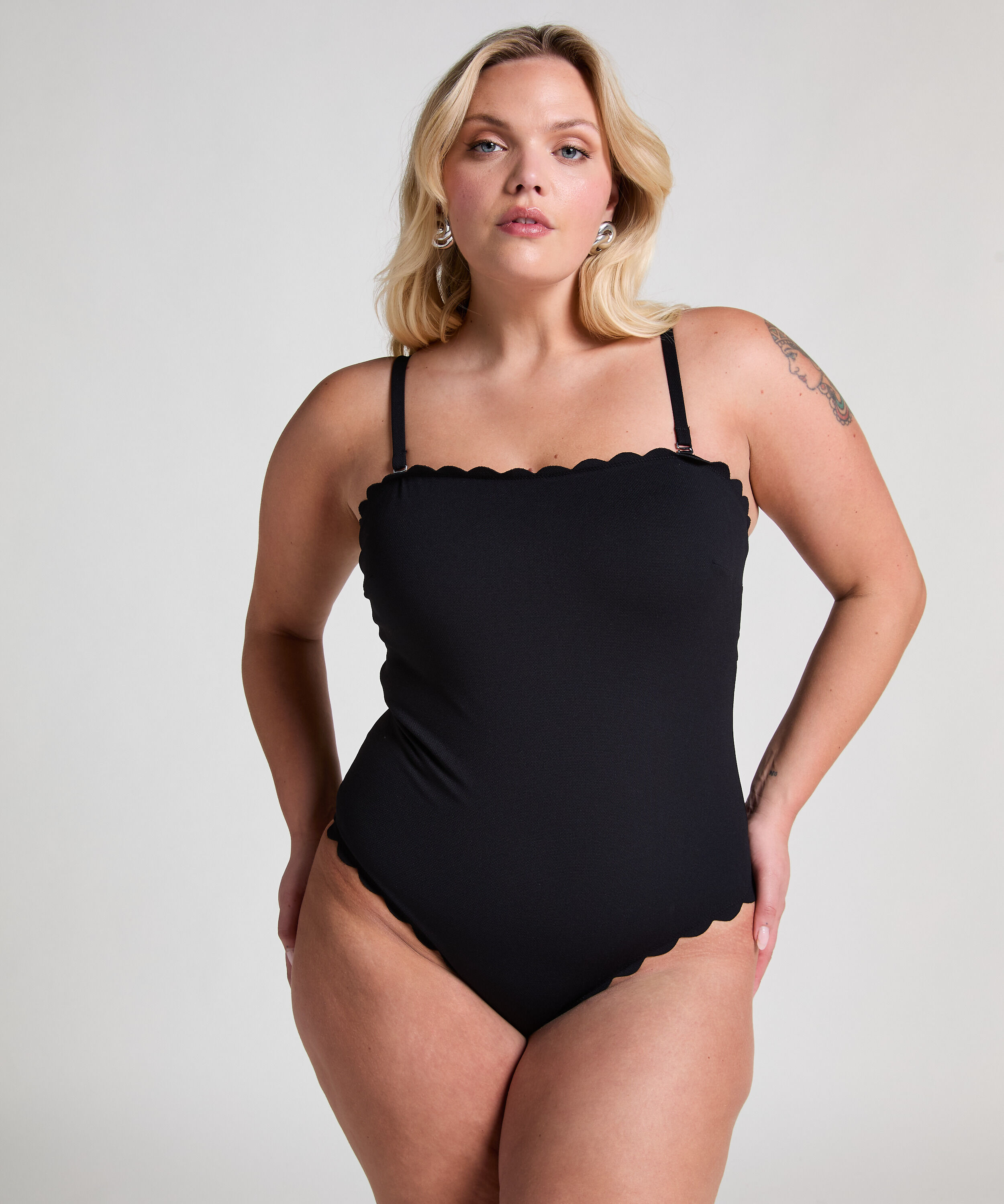 Badedragt Bandeau Scallop, sort