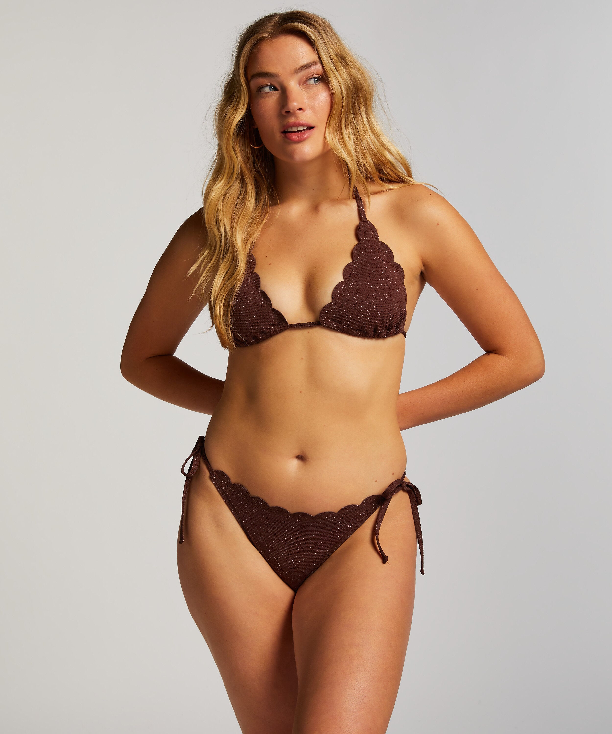 Cheeky Tanga Bikinitrusse Scallop Lurex, Brun