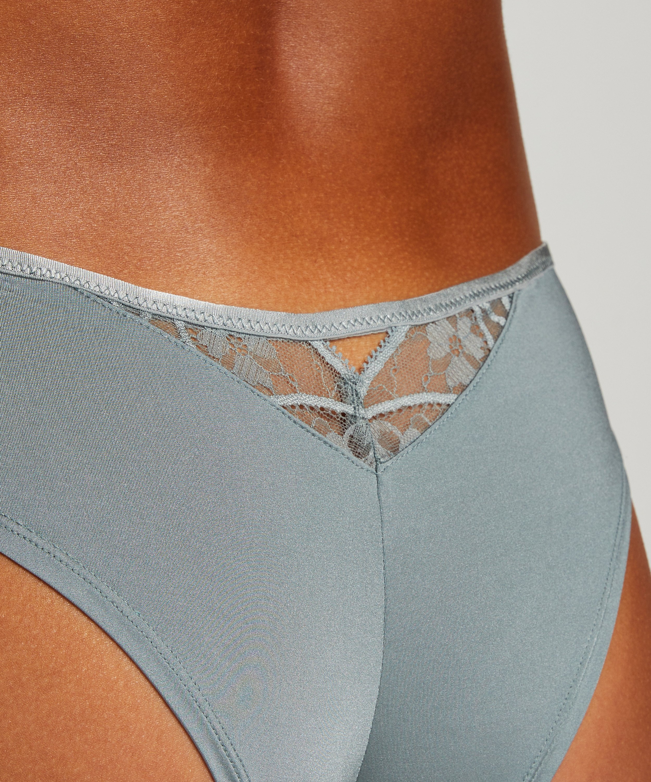 Brasiliansk trusse Luna, bl&aring;, main