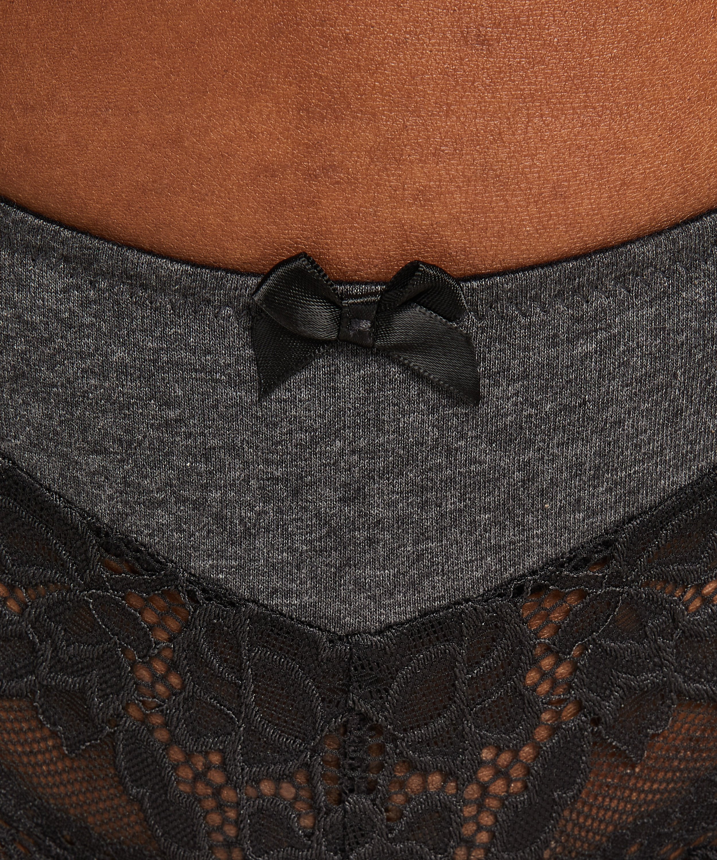 Brasiliansk bomuldstrusse, Grå, main