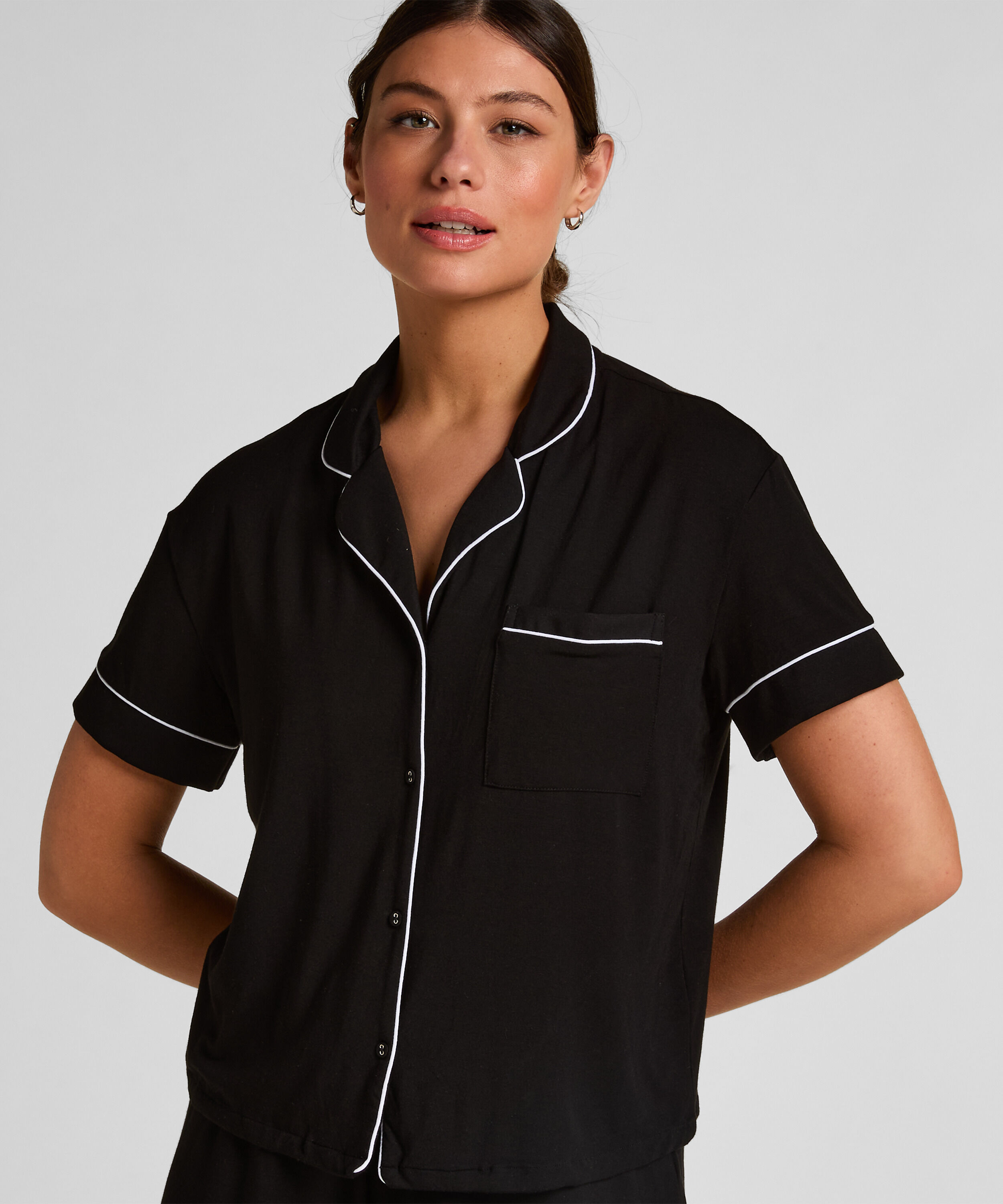 Kortærmet jerseyjakke Essential, Sort Kortærmet jerseyjakke Essential, Sort