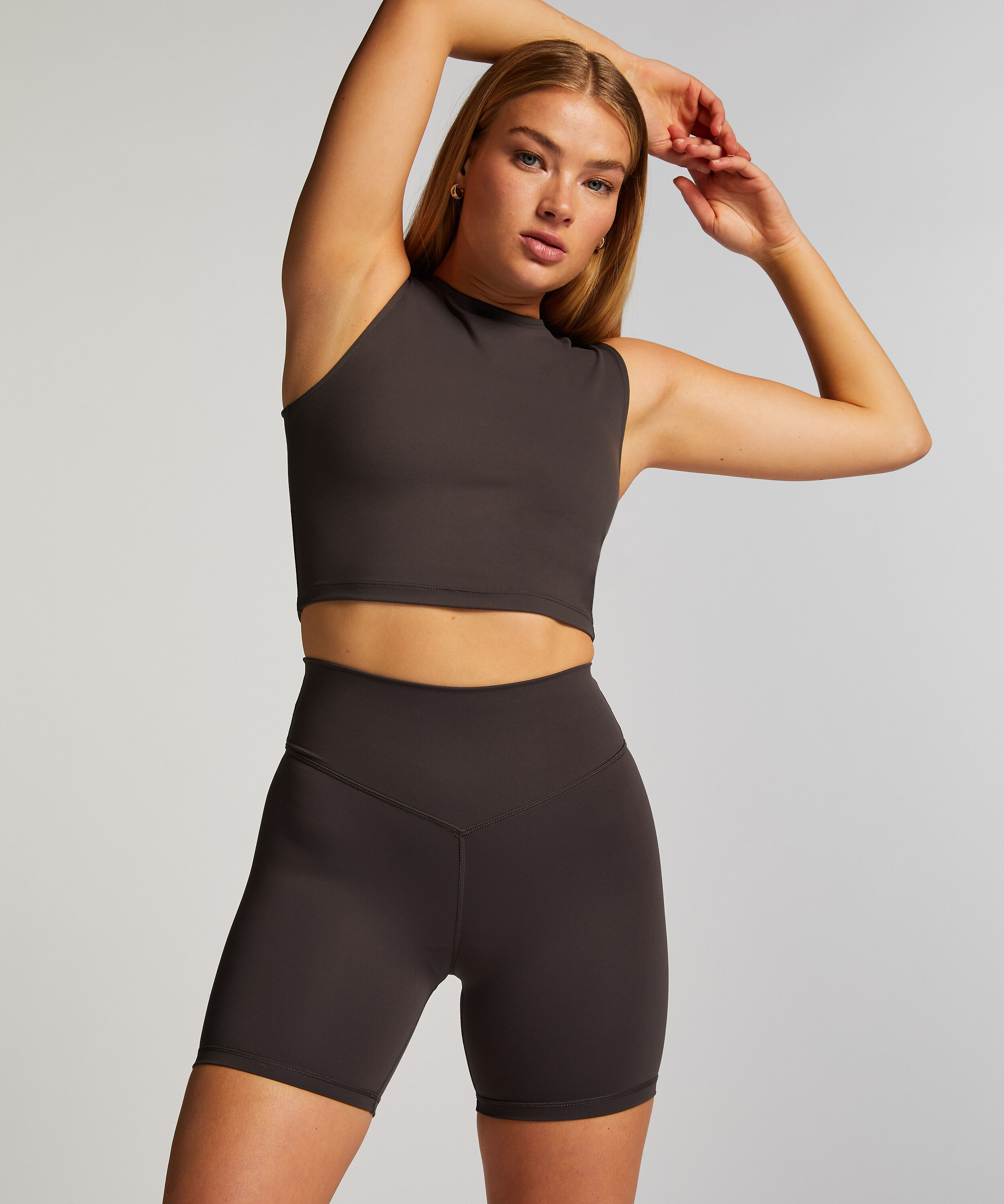 HKMX The Balance shorts, Grå