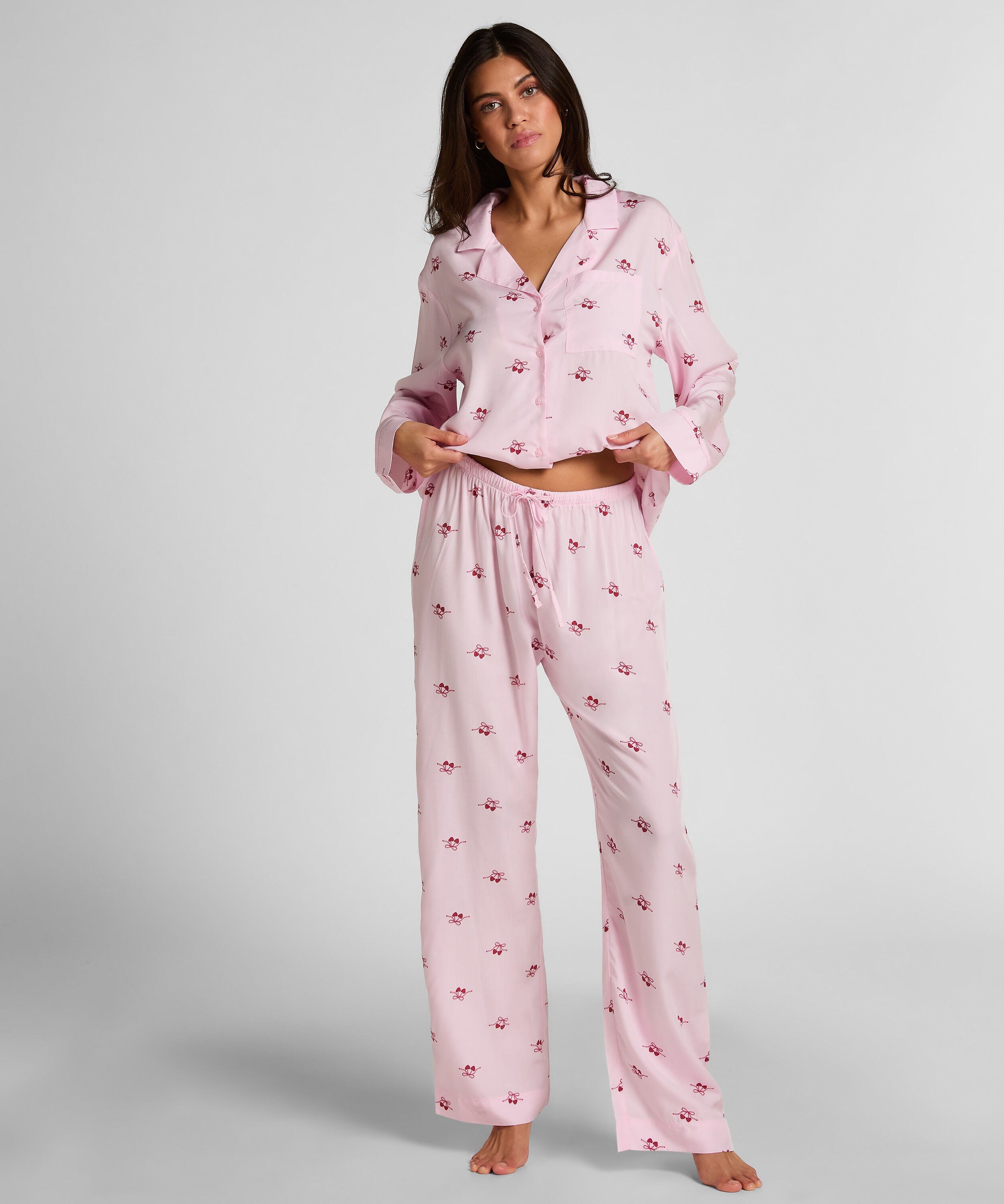 Bukser i vævet stof med kirsebær