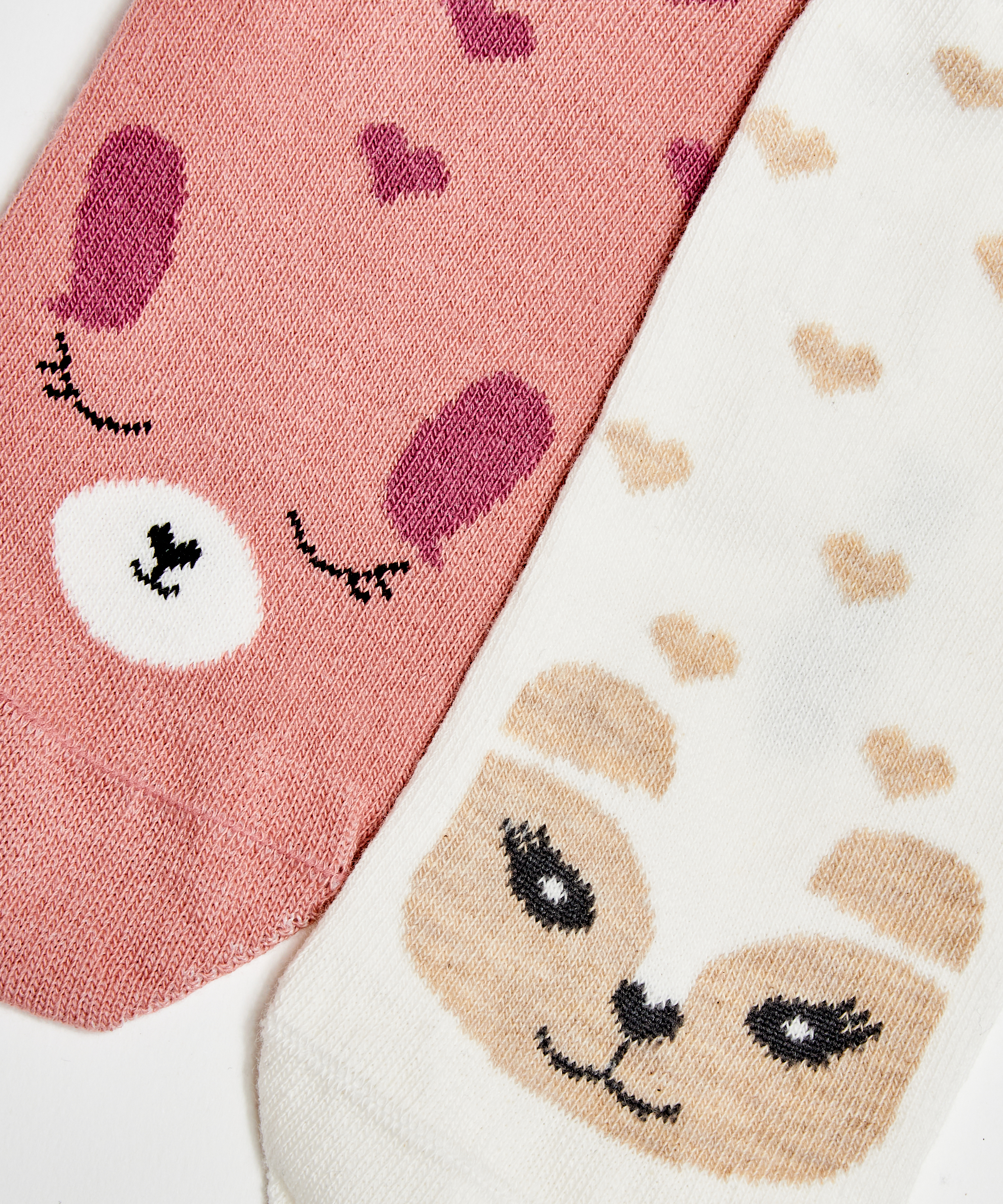 2 Par Sokker, Lyser&oslash;d, main