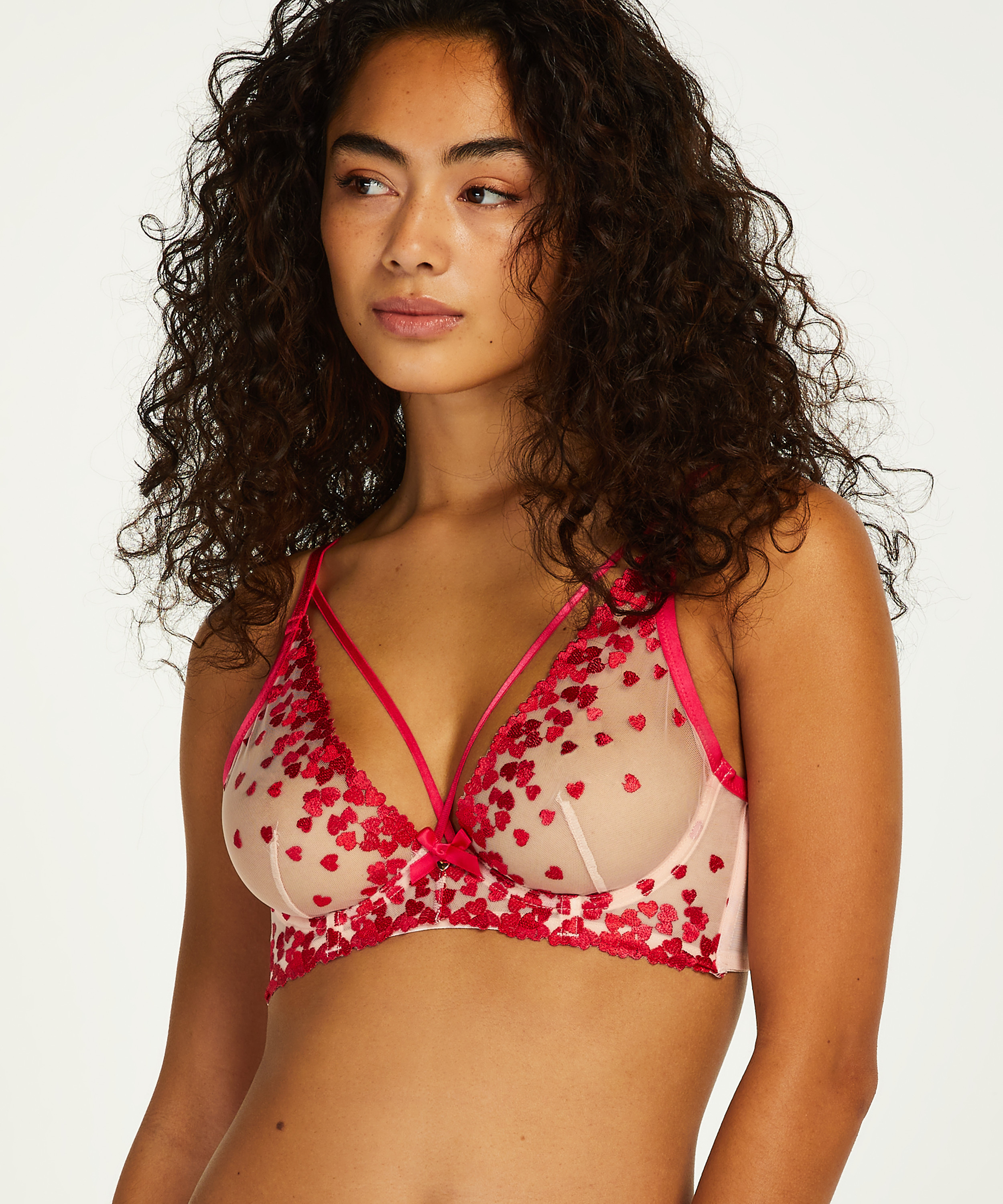 Ikke-formst&oslash;bt b&oslash;jle-bh Amora, Lyser&oslash;d, main