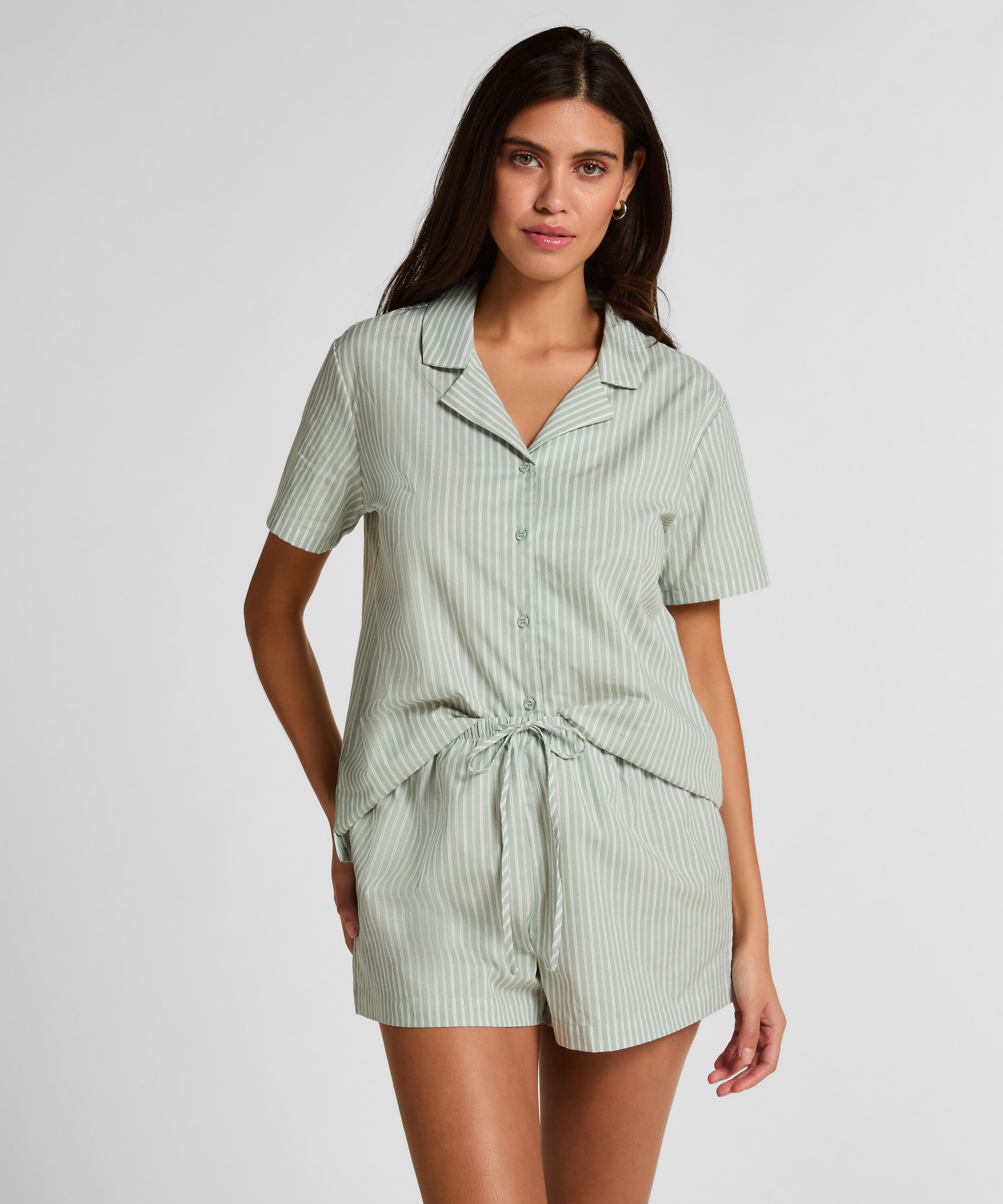 Shorts i vævet stof med striber, Grøn Shorts i vævet stof med striber, Grøn