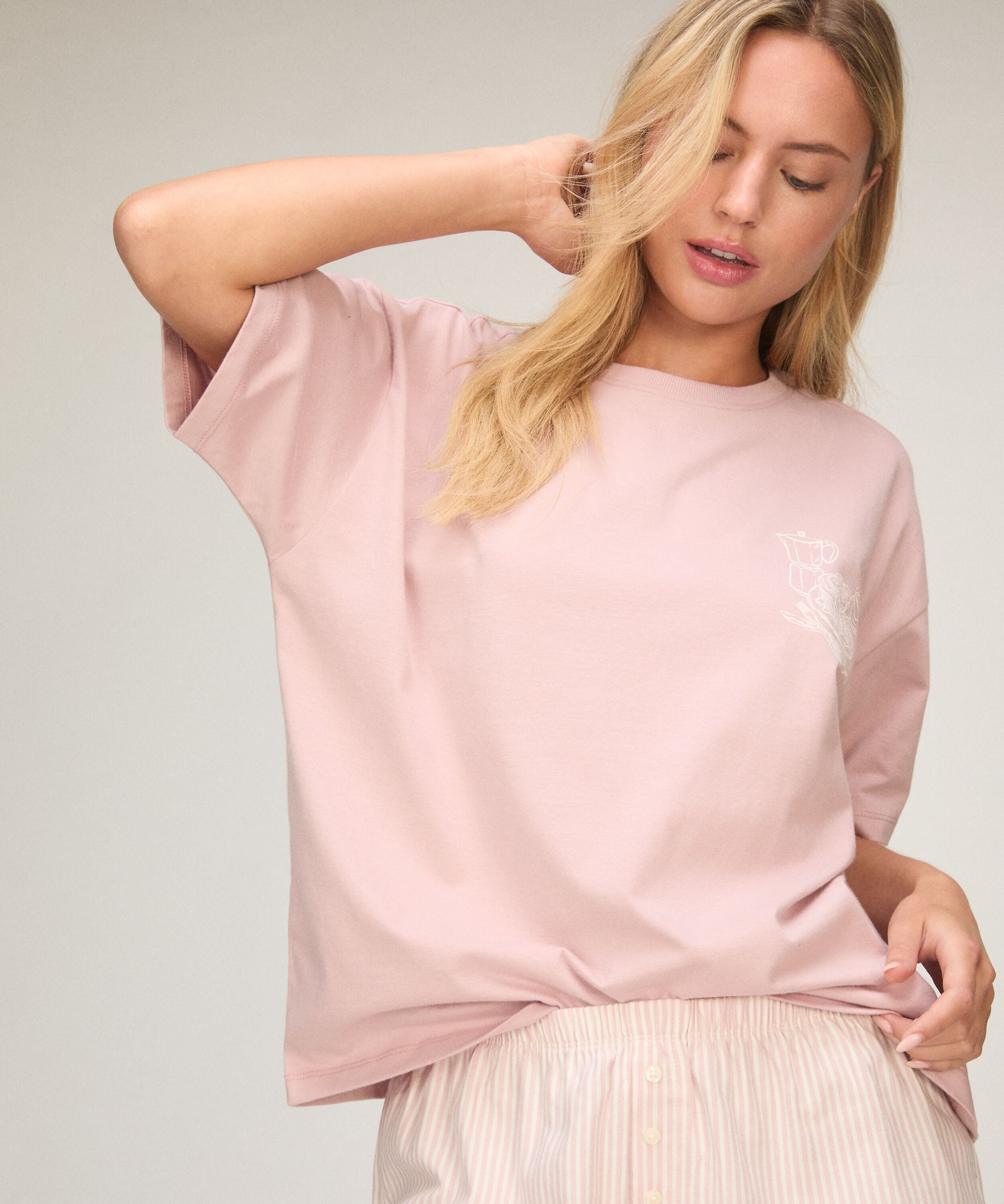 Pyjamassæt med Shorts og T-shirt