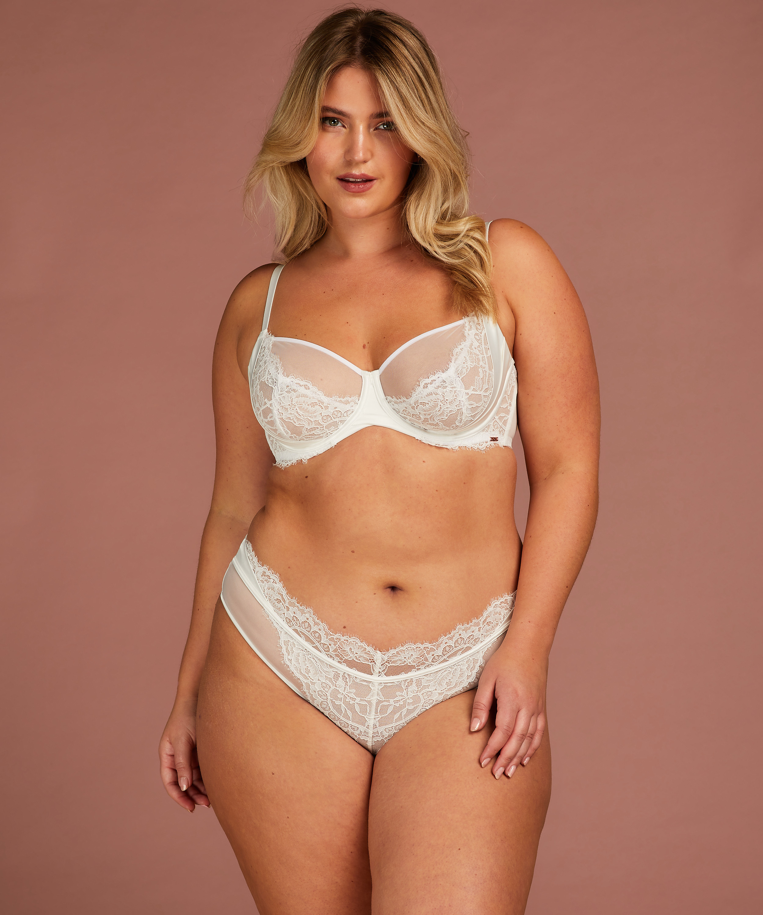 Brasiliansk trusse Akelei, hvid, main