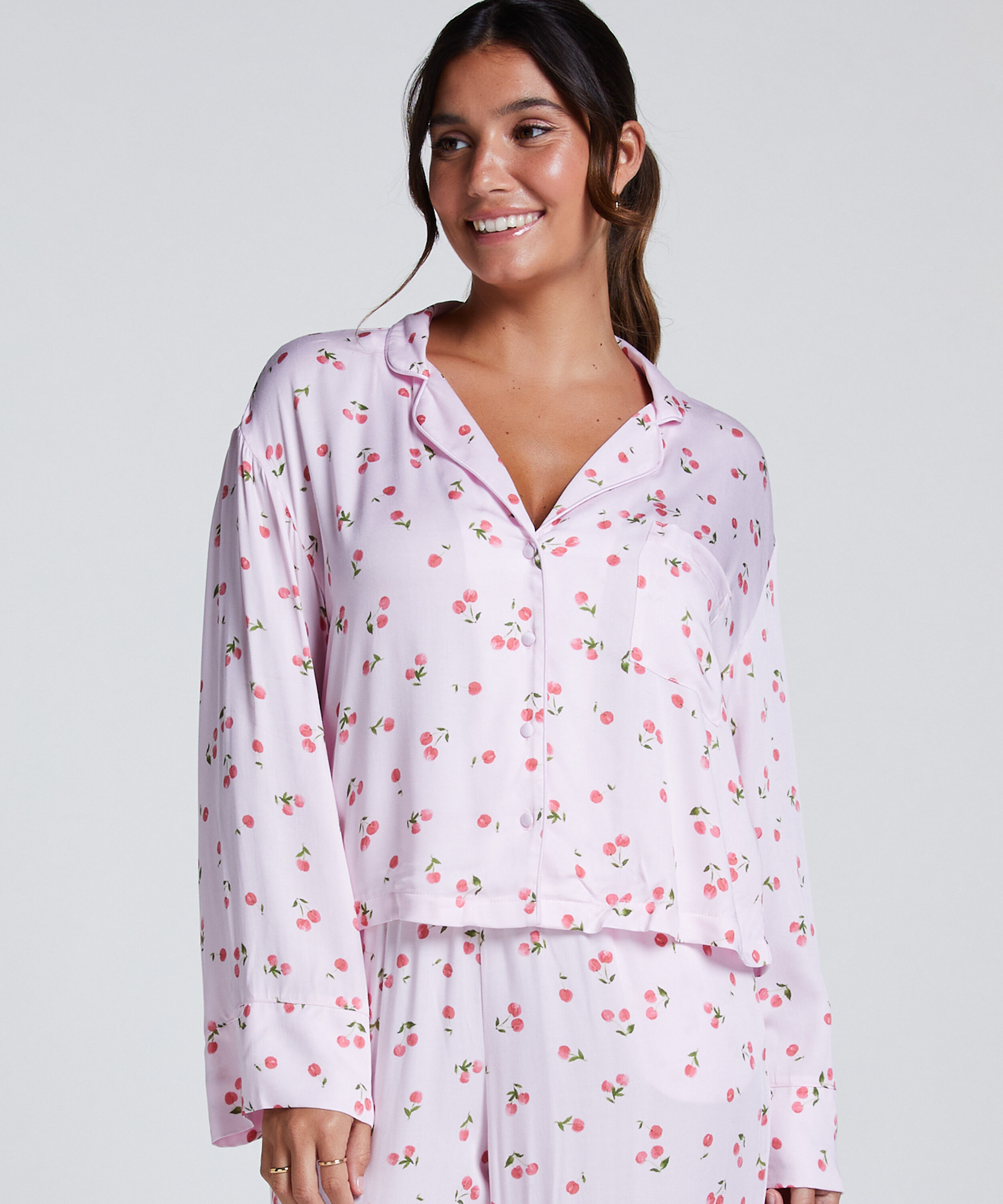 Langærmet satinjakke, Lyserød Langærmet satinjakke, Lyserød