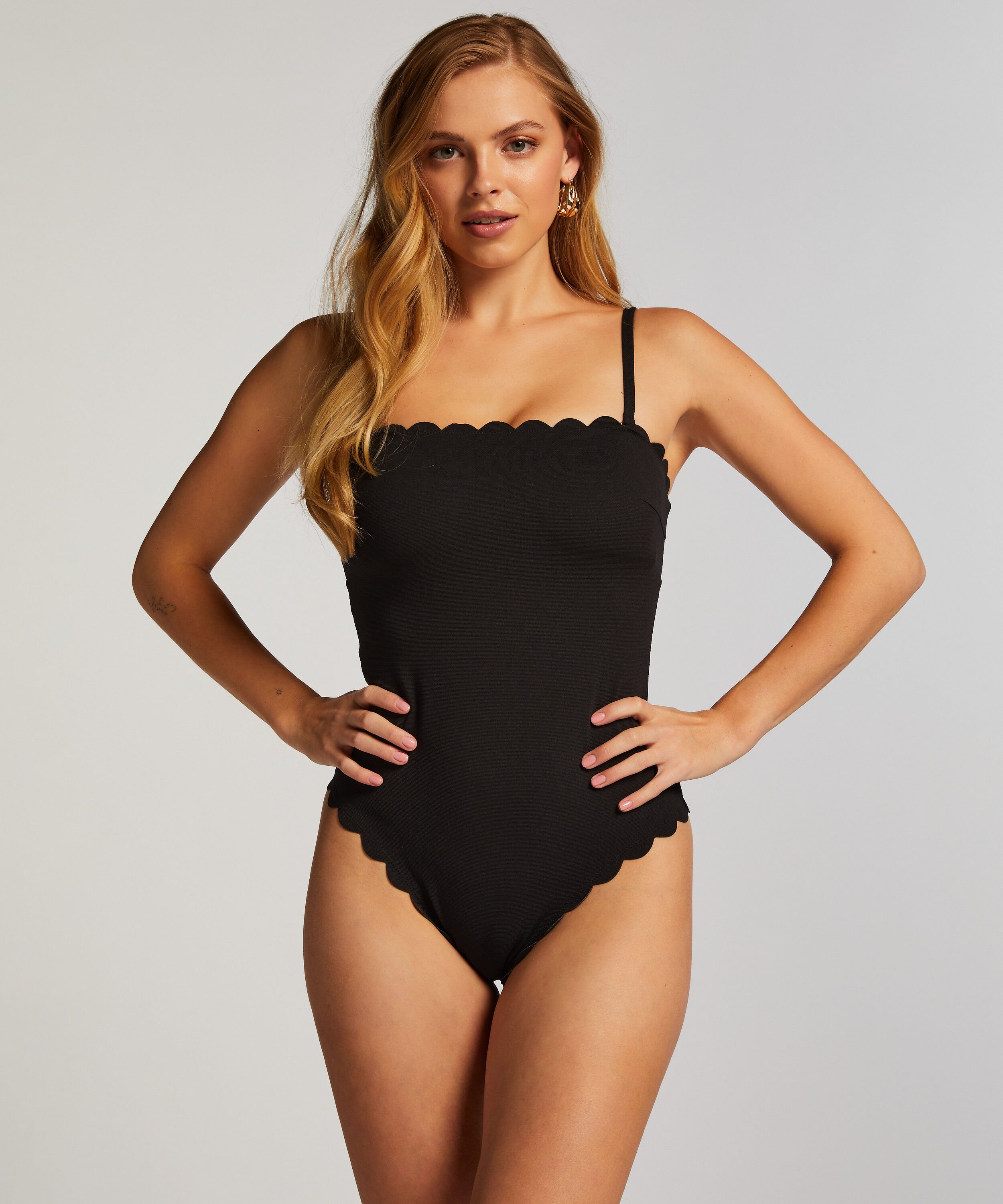 Badedragt Bandeau Scallop, Sort