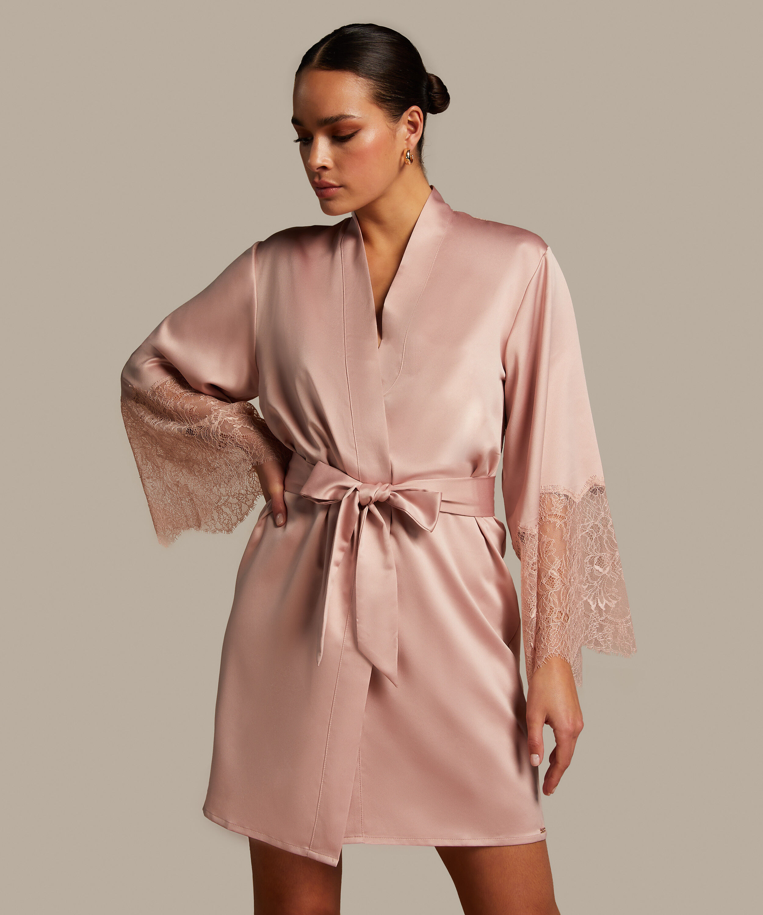 Kimono Camille, Lyserød